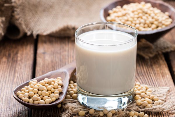 Uống sữa đậu nành có bị vô sinh không?